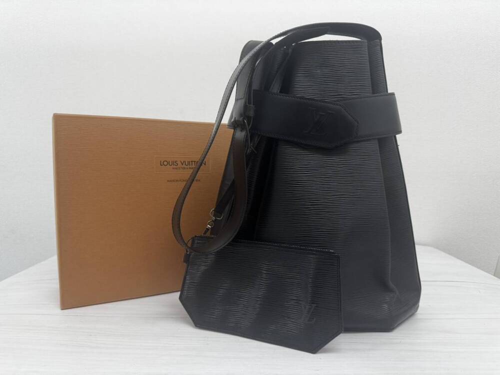 Louis Vuitton Epi Sac Depaule Shoulder Bag Noir Black Leather